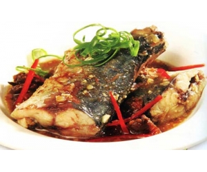 Cá nục kho cay